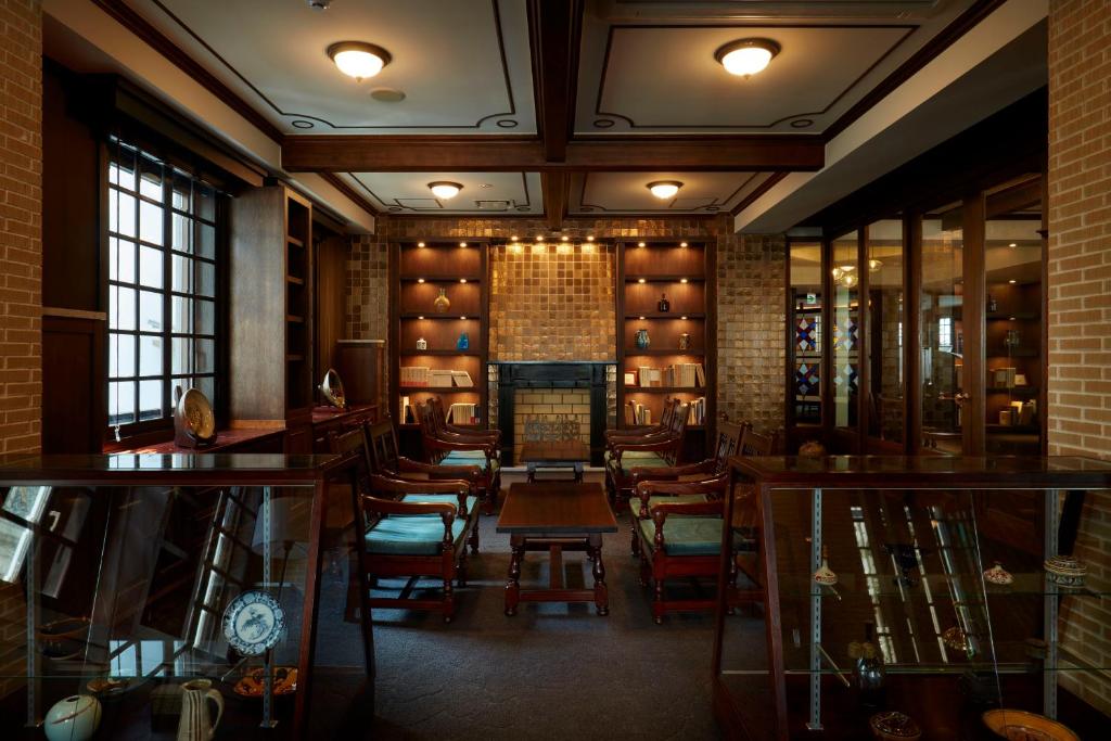 Гостиная зона в Matsumoto Hotel Kagetsu