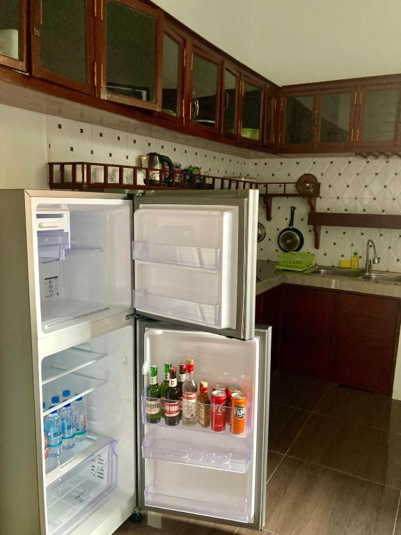 Kuchyň nebo kuchyňský kout v ubytování Lotus Haven Villa