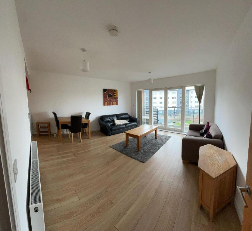 Posezení v ubytování Superb Double room near Airport