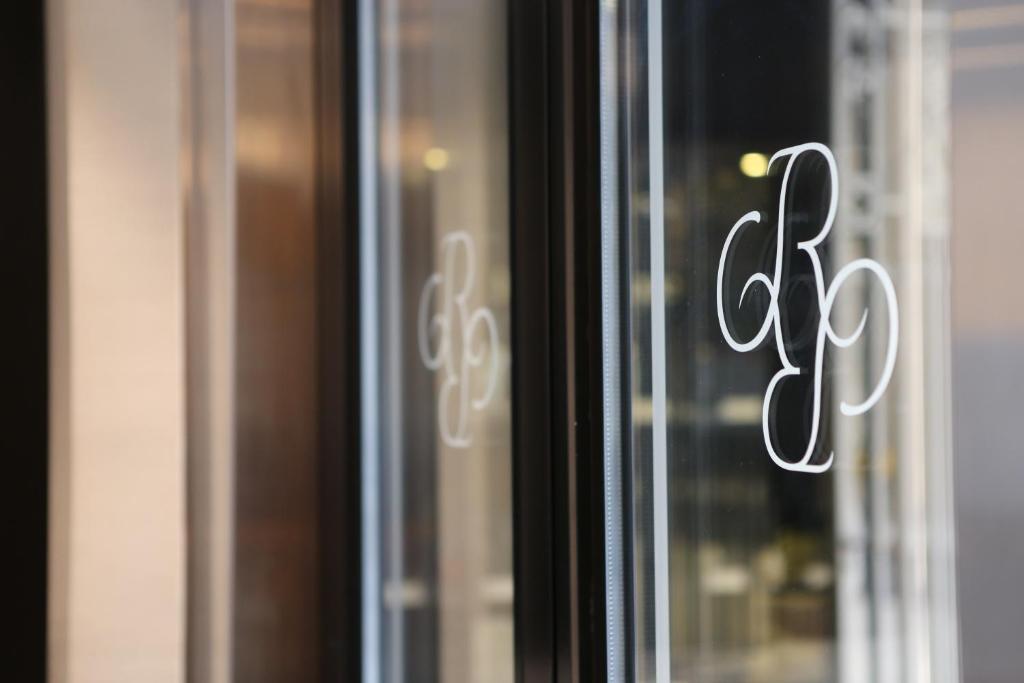 Hostellerie Du Chapeau Rouge - Resim 41