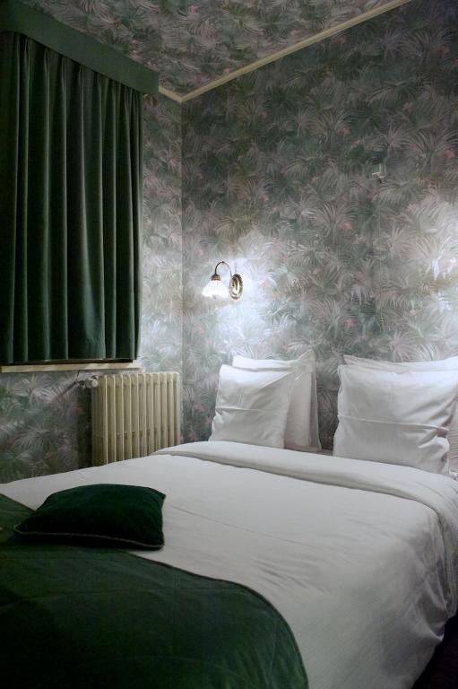 Latroupe Hotel Le Berger - Resim 12