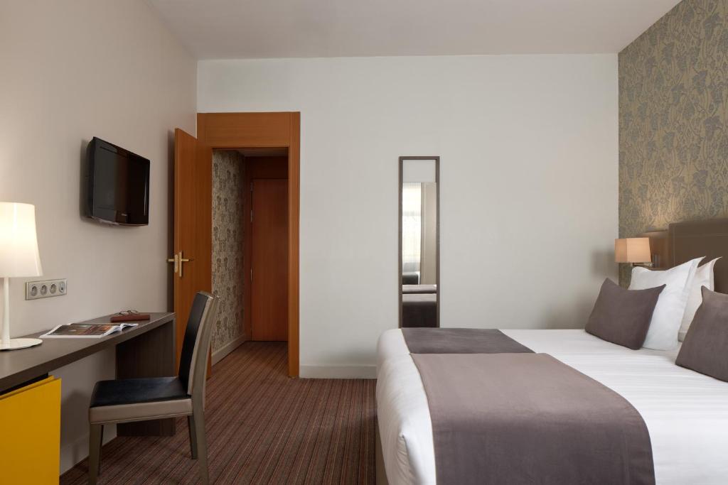 Timhotel Opéra Blanche Fontaine - Quadruple Room