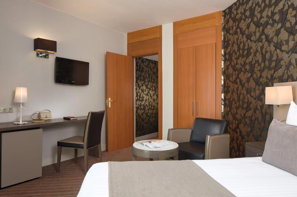 Timhotel Opéra Blanche Fontaine - Superior Double Room With Balcony