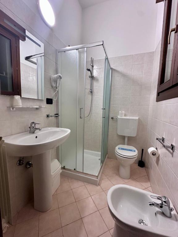 Alloggi Centrale - Habitación Doble O Twin Con Baño Privado