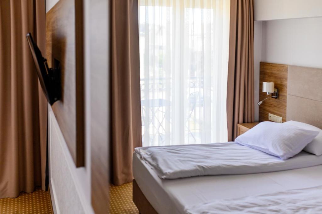 Moris Boutique Beach Hotel - 10