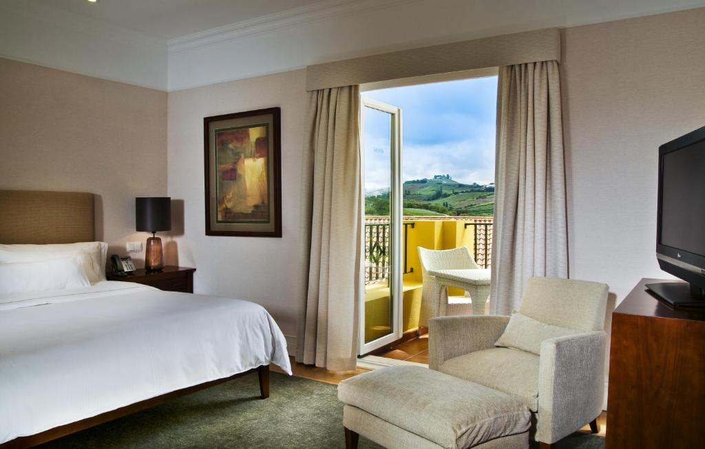 Dolce CampoReal Lisboa - Suite Met Golfaanzicht