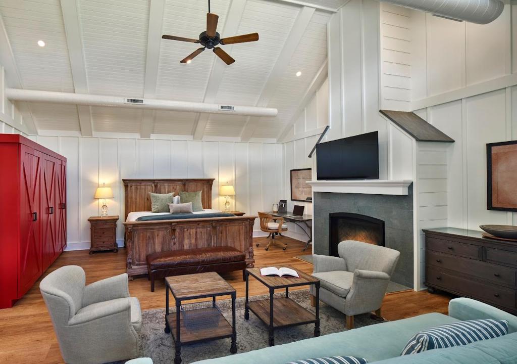 The Inn at Chesapeake Bay Beach Club - 