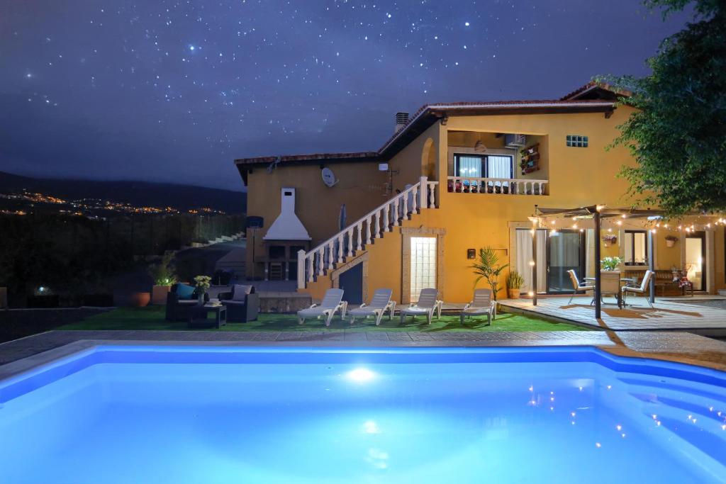 Basen w obiekcie Apartment Private Heated Pool lub w pobliżu
