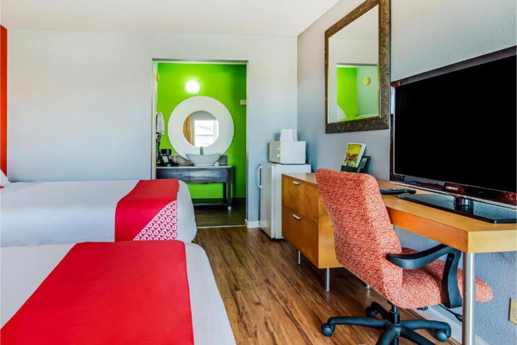 Hotel Europa Ridgecrest photo