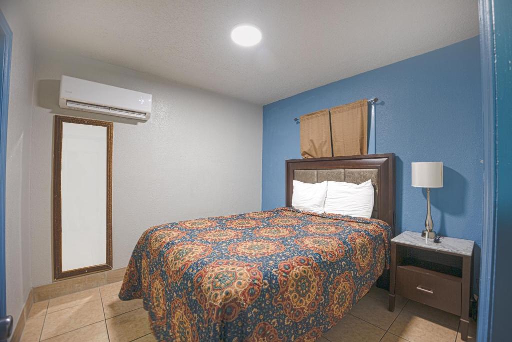 Aladdin Motel By OYO Merritt Island - 