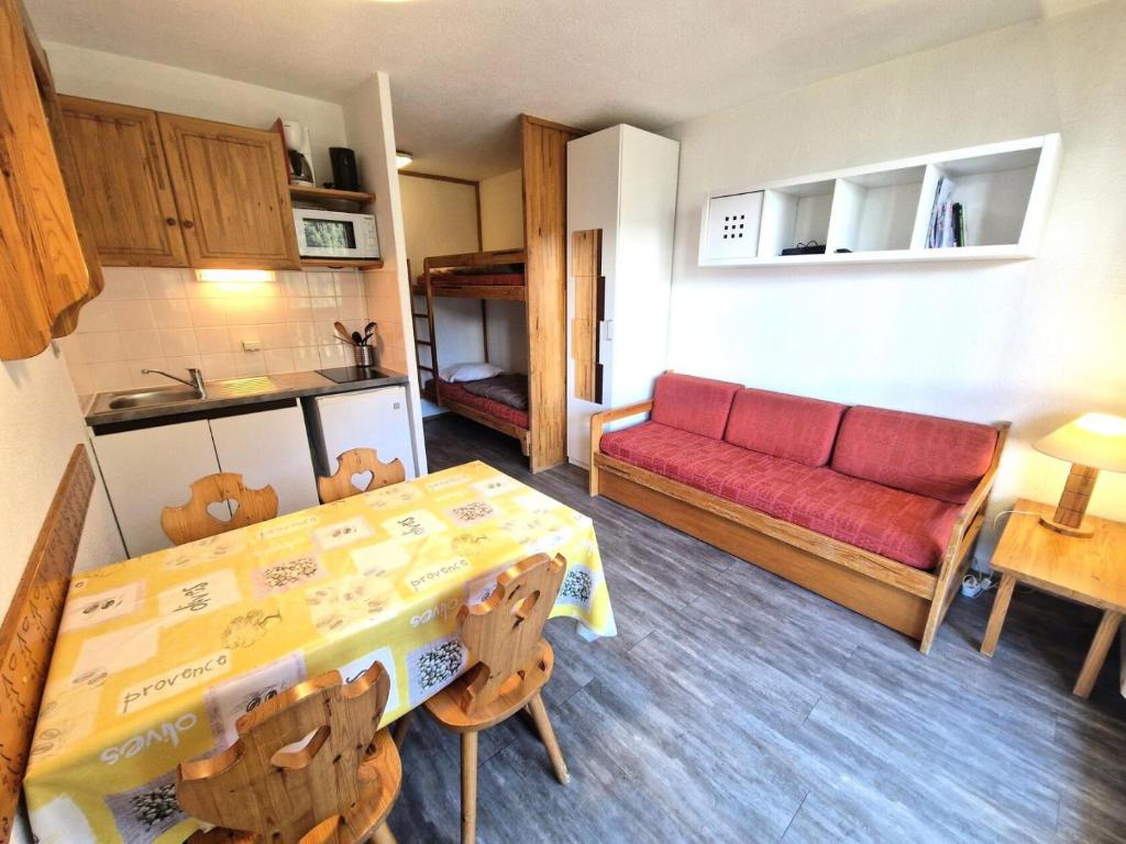 Photo de la galerie de l'établissement Résidence Vita Parc - Studio 4 personnes coeur station 20m². MAE-2973, à Modane