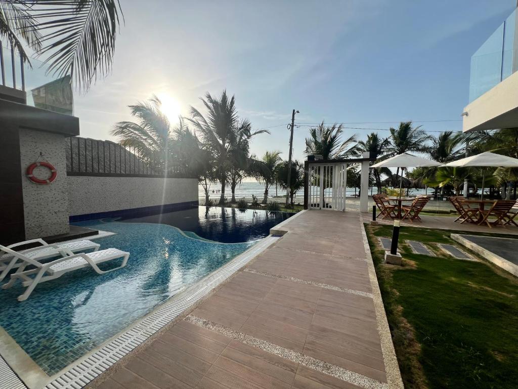 Bazén v ubytování Loft 39 Casa de playa nebo v jeho okolí