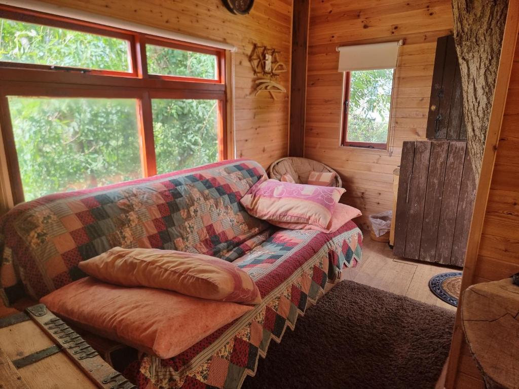 Istumisnurk majutusasutuses Fun Treehouse Experience