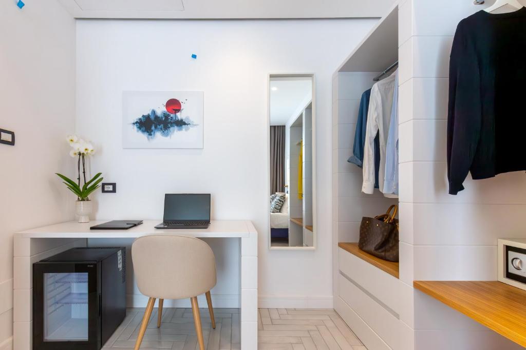 TV a/nebo společenská místnost v ubytování Gioì Hotel Sorrento