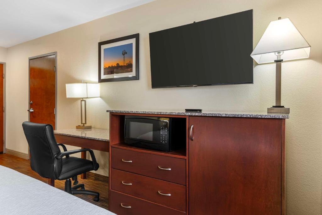Best Western Executive Inn & Suites - Camera King Con Cabina Doccia - Accesso Disabili