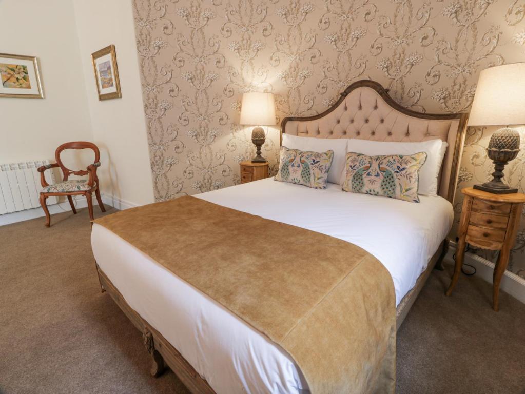 Postel nebo postele na pokoji v ubytování Brewhouse Flat - Culzean Castle