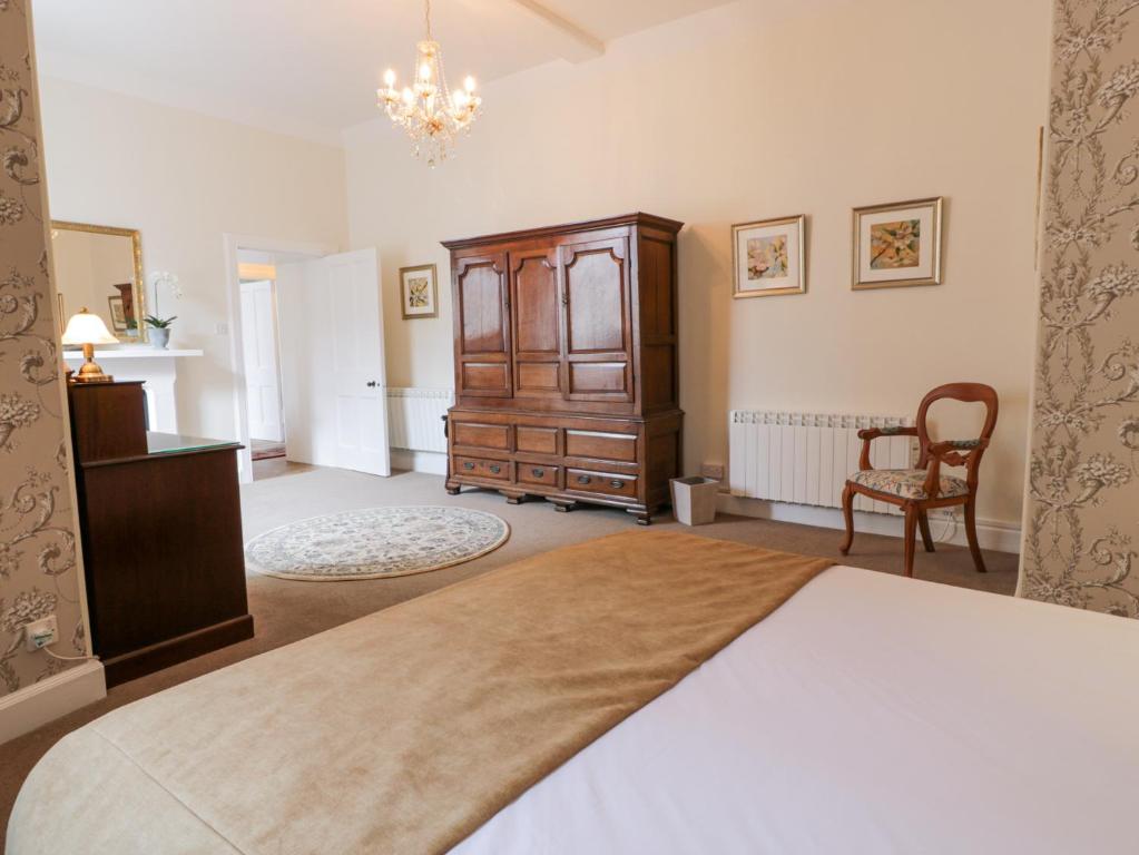 Postel nebo postele na pokoji v ubytování Brewhouse Flat - Culzean Castle