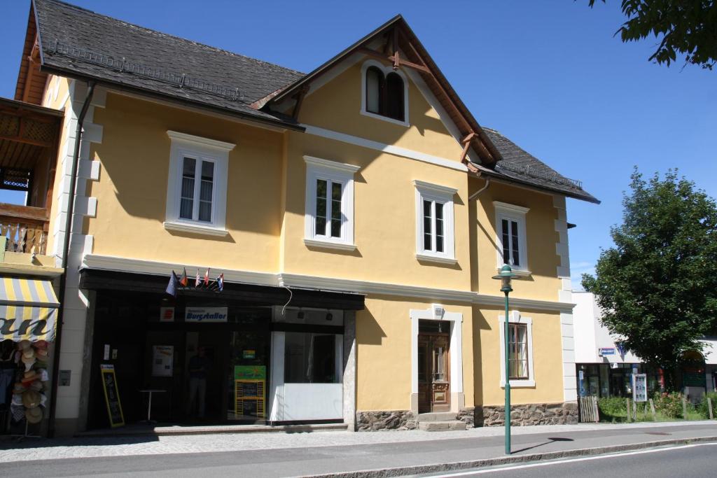 Budova, v ktorej sa apartmán nachádza