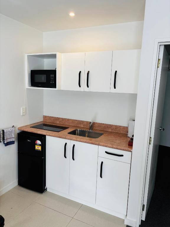 Bush Inn Court Motel - Resim 13