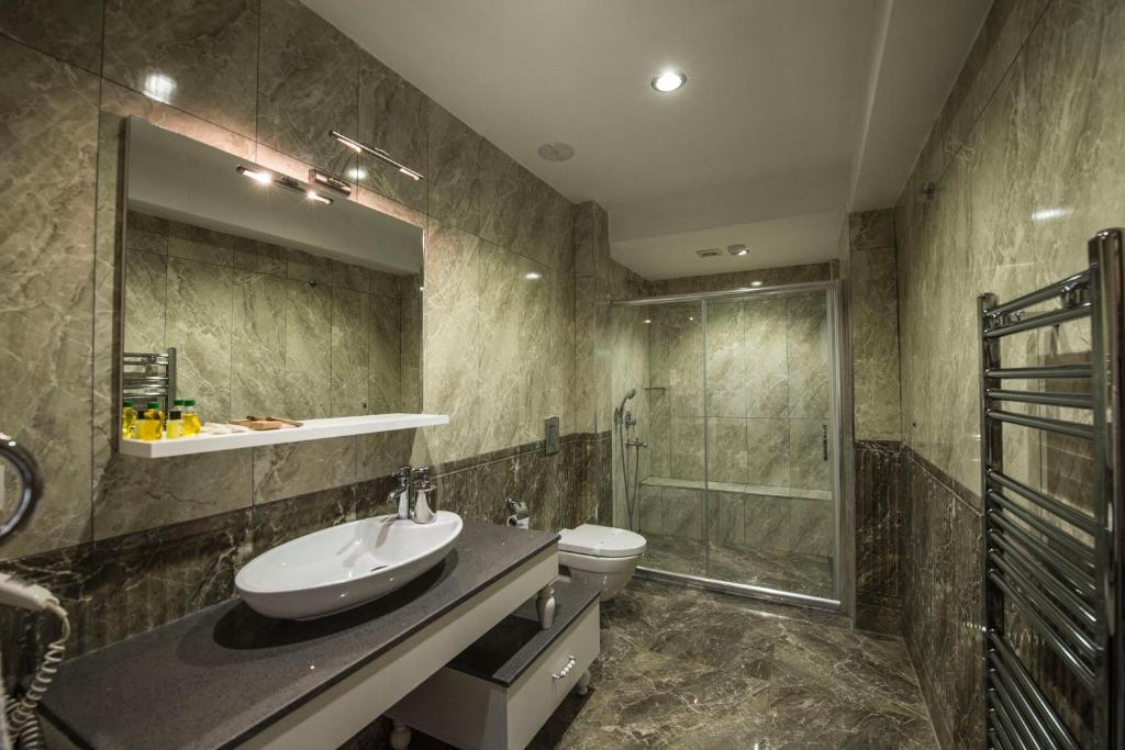 Koupelna v ubytování Yildiz Apart Hotel