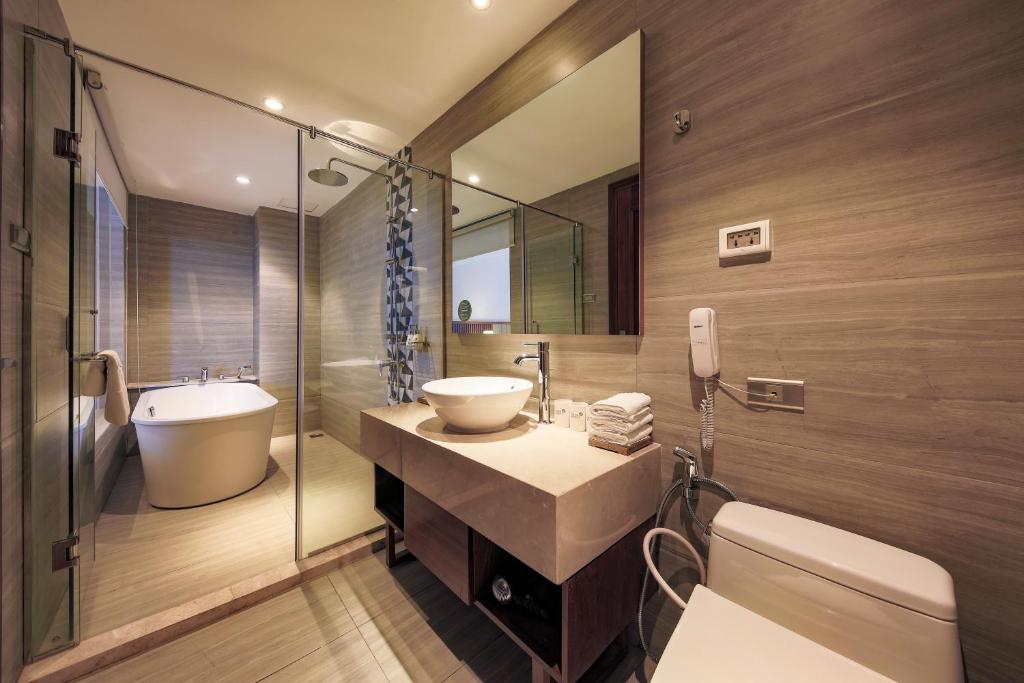 Suite Triple City View