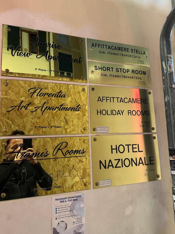 Certifikát, hodnocení, plakát nebo jiný dokument vystavený v ubytování Short Stop Room