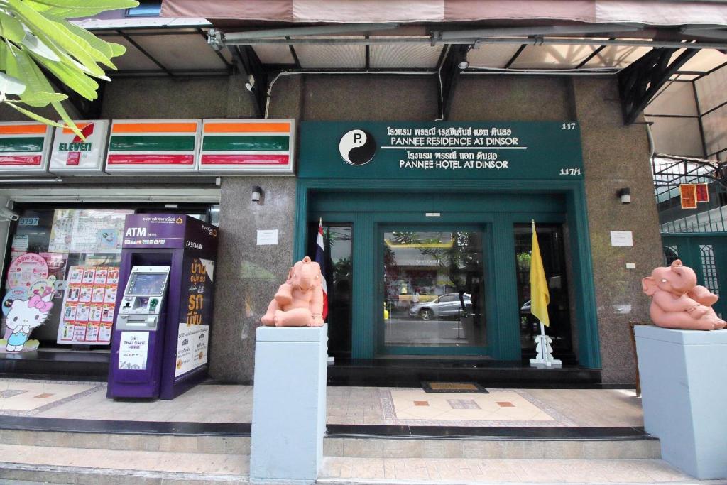 Super OYO 483 Pannee Hotel Khaosan - Resim 37