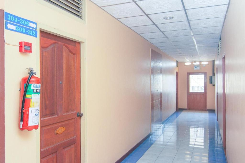 Fotografie z fotogalerie ubytování OYO 534 Phasuk Hotel v destinaci Pran Buri