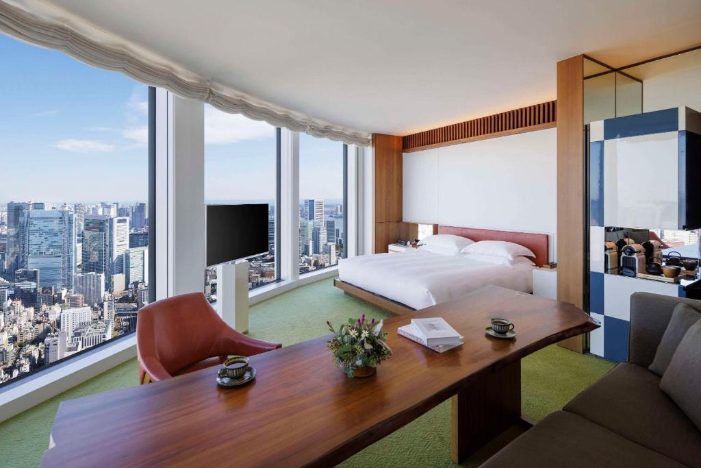 Deluxe King Room