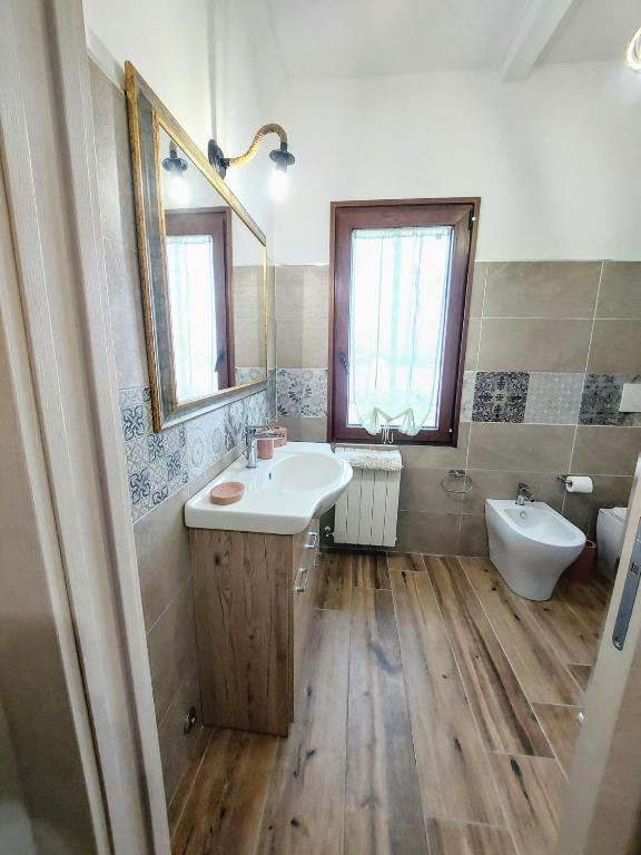 La Garitta - Tuscany Suites & Apartments 10 min Pisa-Livorno-Sea - Free Park AC - Suite Deluxe Con Cama Grande