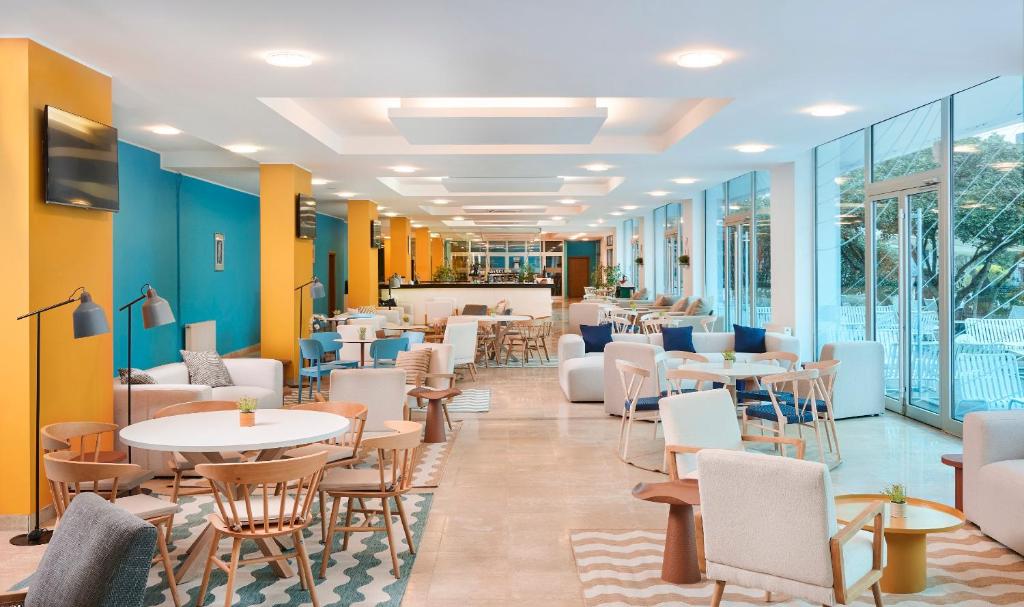 Posezení v ubytování Magal Maradiso Hotel by Aminess