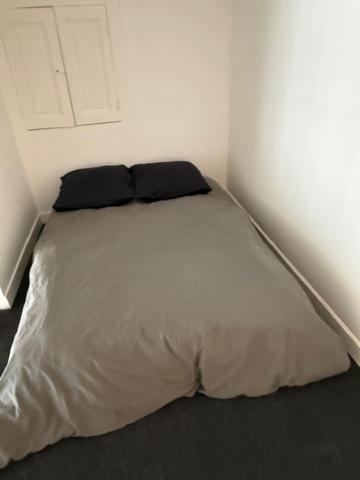 Postel nebo postele na pokoji v ubytování OULLINS T3 COSY 70M2 - 6 Pers 2 Chambre - 2 Mezzanines Métro & centre à Pied