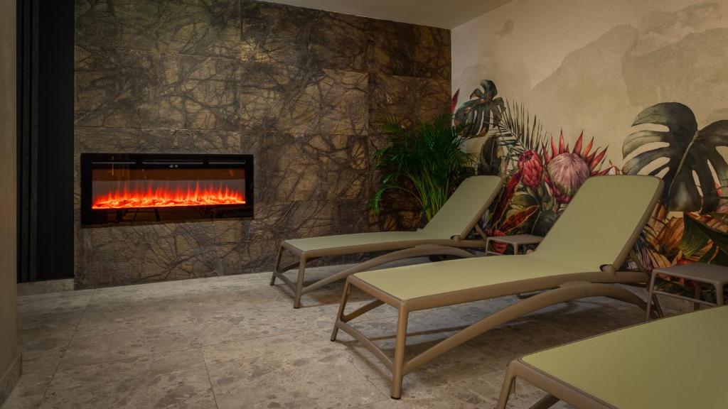 Hunguest Hotel Flóra - Resim 44