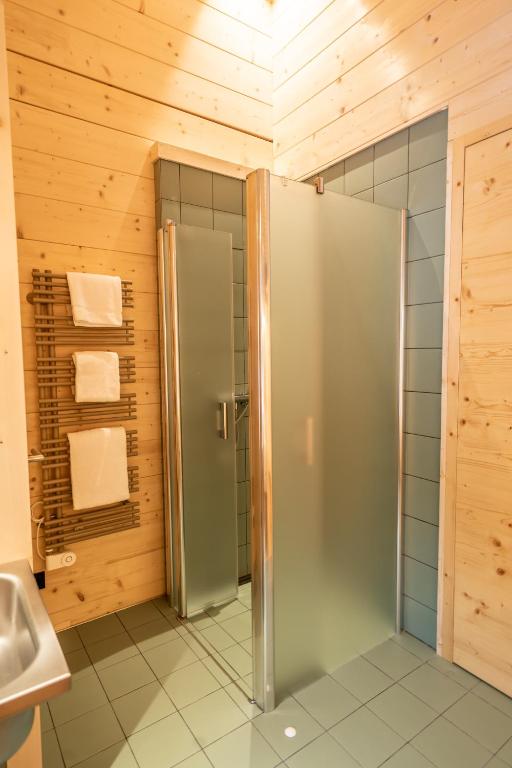 Koupelna v ubytování Naturhotel BASISLAGER Fichtelberg