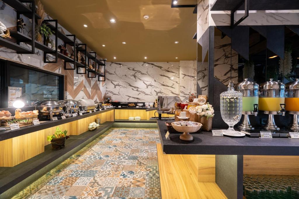 Rak Elegant Hotel Patong - 16