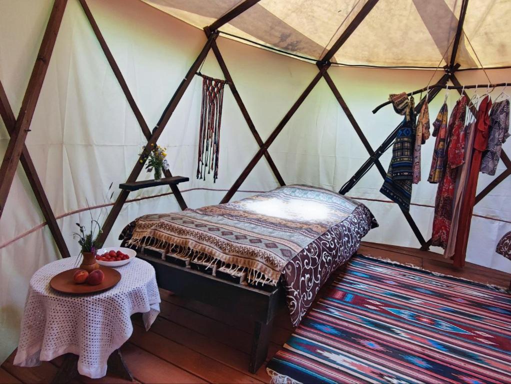 Postel nebo postele na pokoji v ubytování Eco glamping - Carpathians. Retreat hub Dzin Space