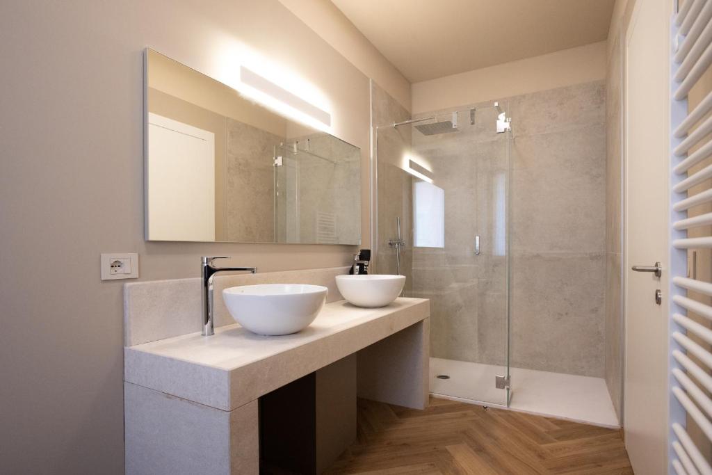 Koupelna v ubytování Arianna Suites Longevity