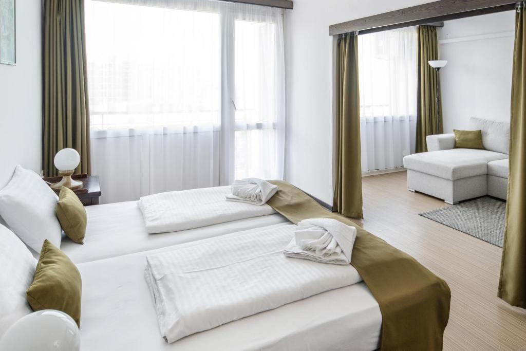 Postel nebo postele na pokoji v ubytování Hotel Európa