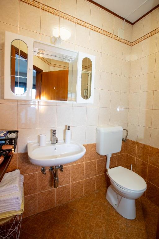 Koupelna v ubytování Guesthouse Sanabor