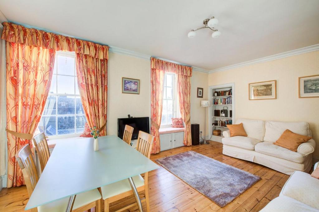 GuestReady - Historic Edinburgh Old Town Apartment - アパート