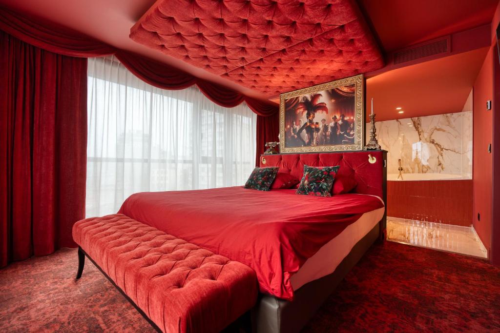 Postel nebo postele na pokoji v ubytování Van der Valk Hotel Liège Congres
