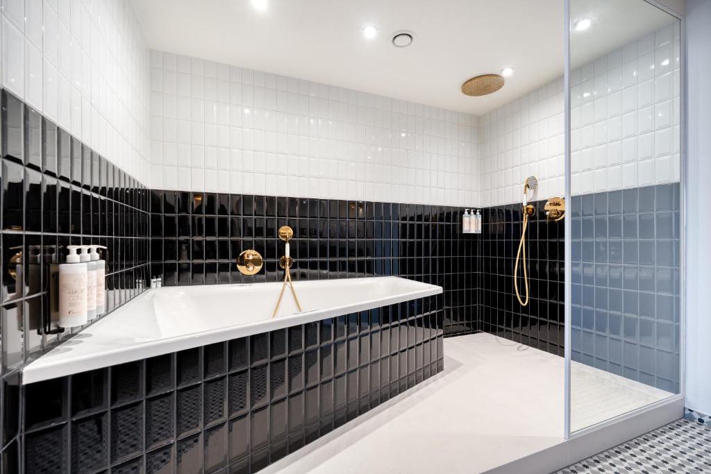 Van der Valk Hotel Liège Congres - Resim 39