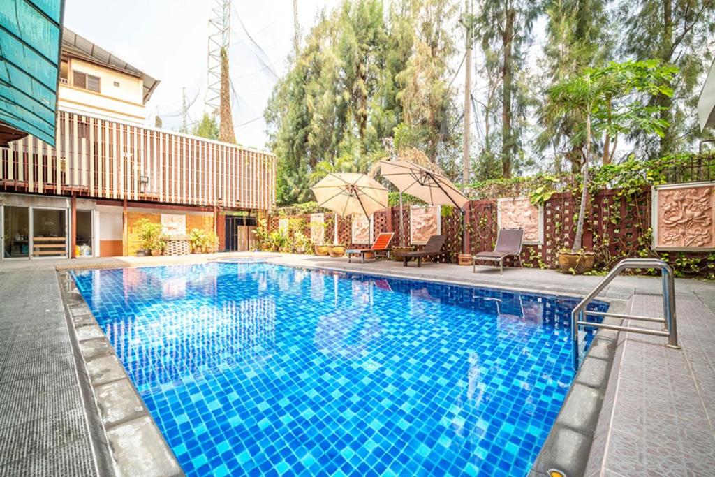 Sunday JA Plus Hotel - Resim 3