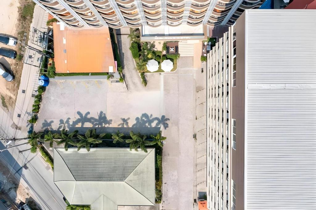 Sunday JA Plus Hotel - Resim 35