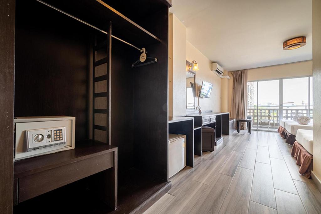 Sunday JA Plus Hotel - Resim 43