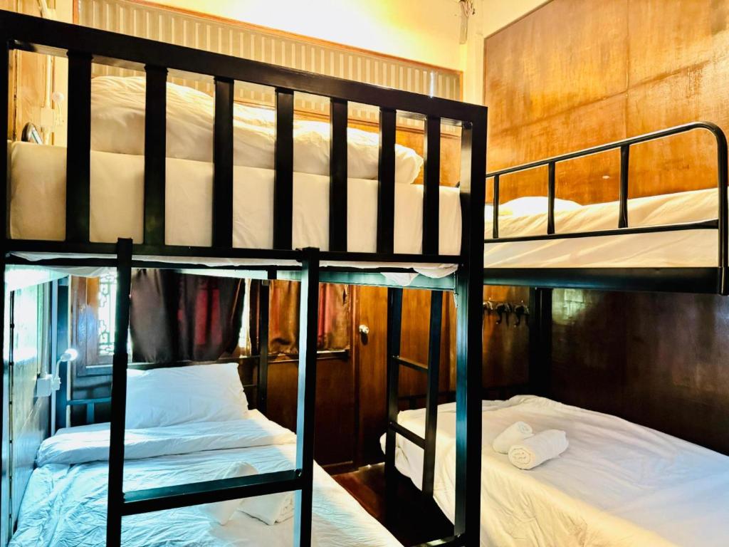 
Bed in 4-Bed Mixed Dormitory Room
