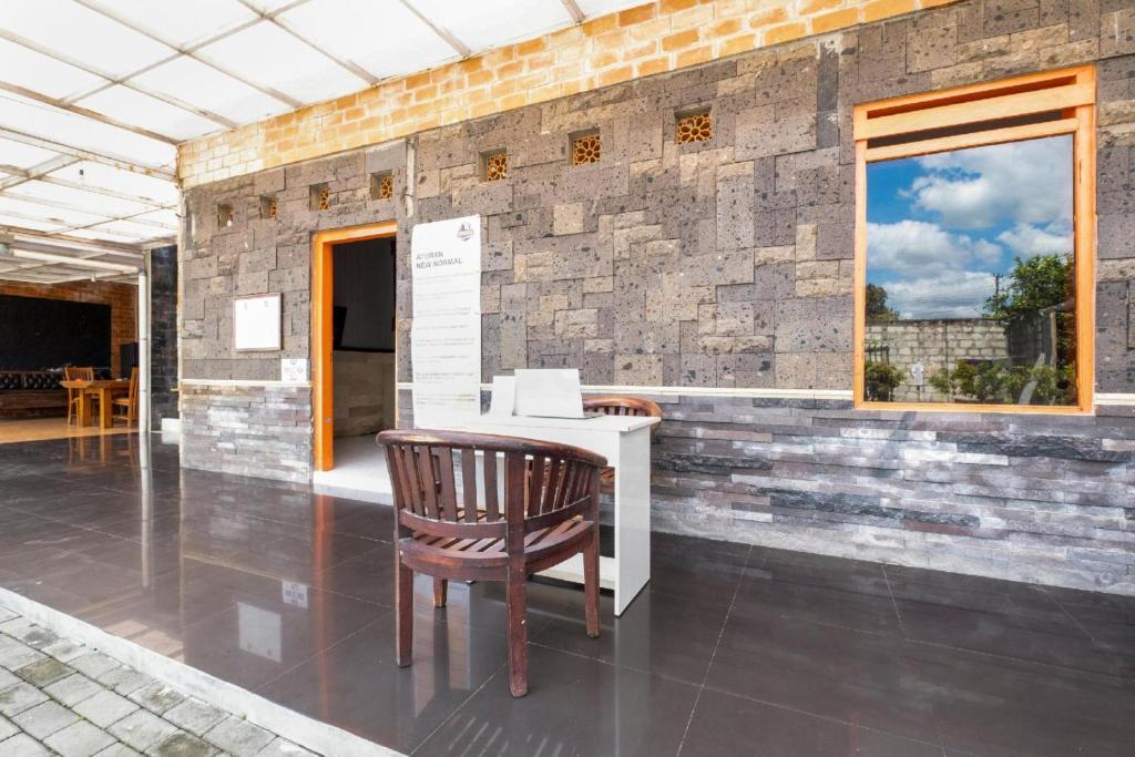 Balkón nebo terasa v ubytování Hotel O Prambanan Near Prambanan Temple