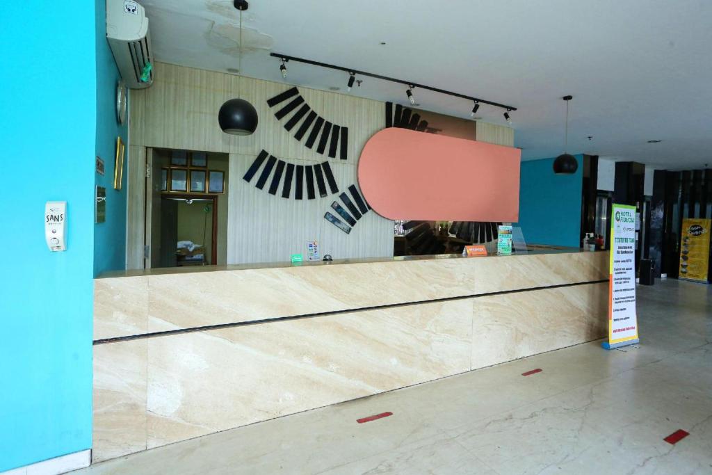 Vstupní hala nebo recepce v ubytování Super OYO Townhouse OAK Hotel Fiducia Pondok Gede
