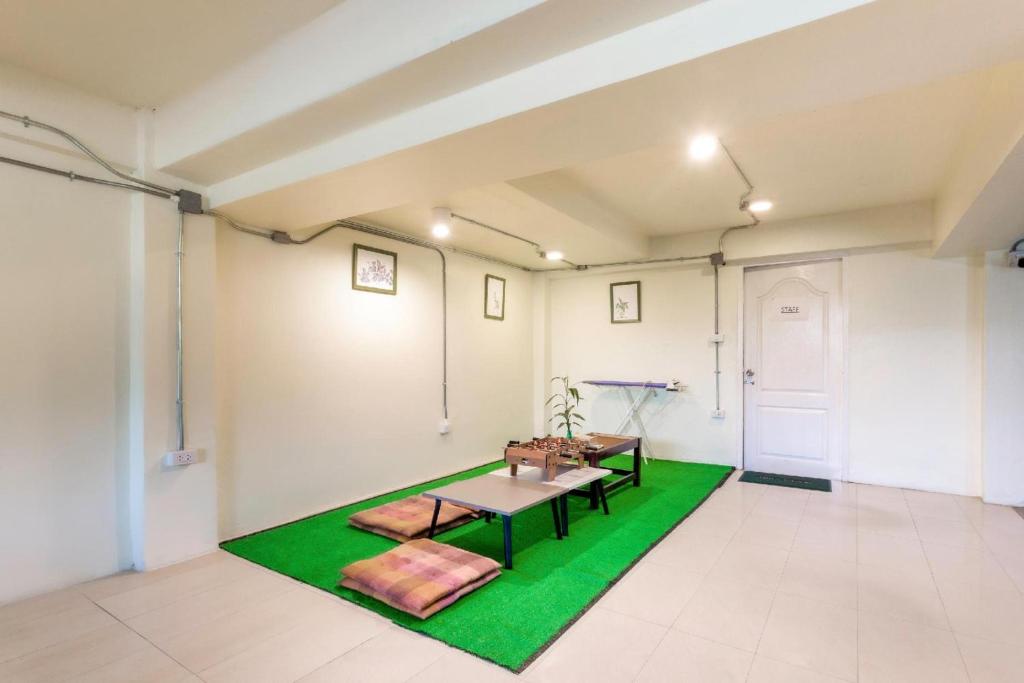OYO 928 Leaf Hostel - Resim 10