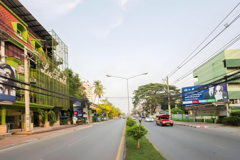 OYO 928 Leaf Hostel - Resim 19